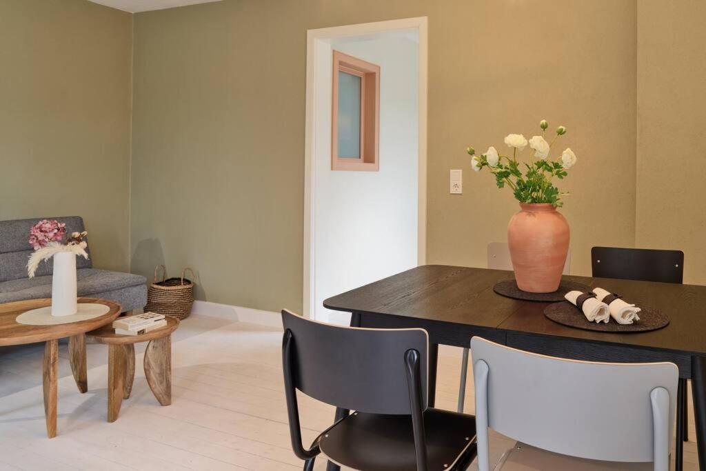 Mosel-Auszeit - Fewo Mit Sauna & Sonnenterrasse - Ideal Fuer 2 Personen Ürzig Exteriör bild